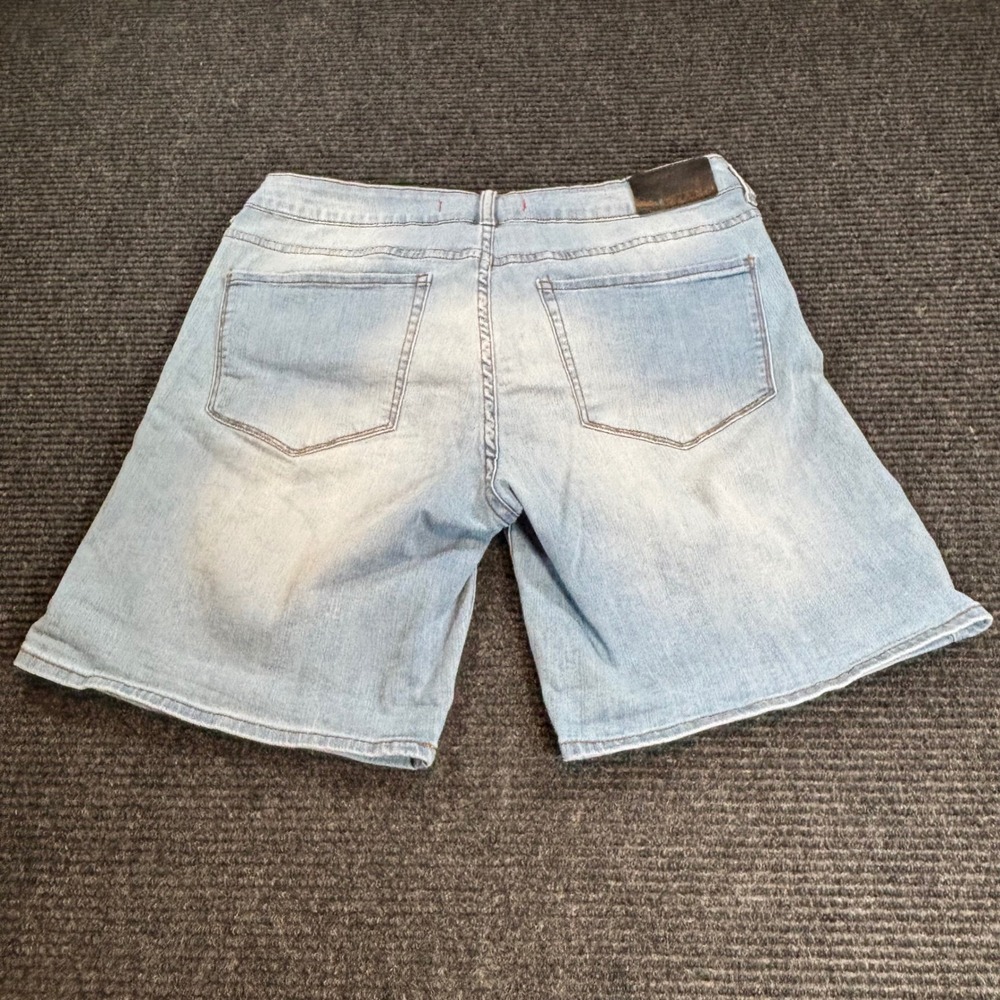 !iT Jeans Long Rider Distressed Denim Shorts Light Wash Blue Womens Size 14 - Picture 2 of 8